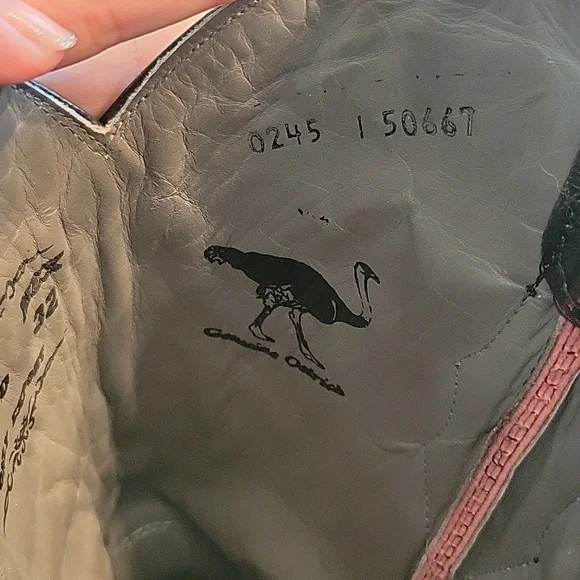 EUC Los Altos Black Cherry Ostrich Leg Western Boots Snip Toe - Picture 3 of 12